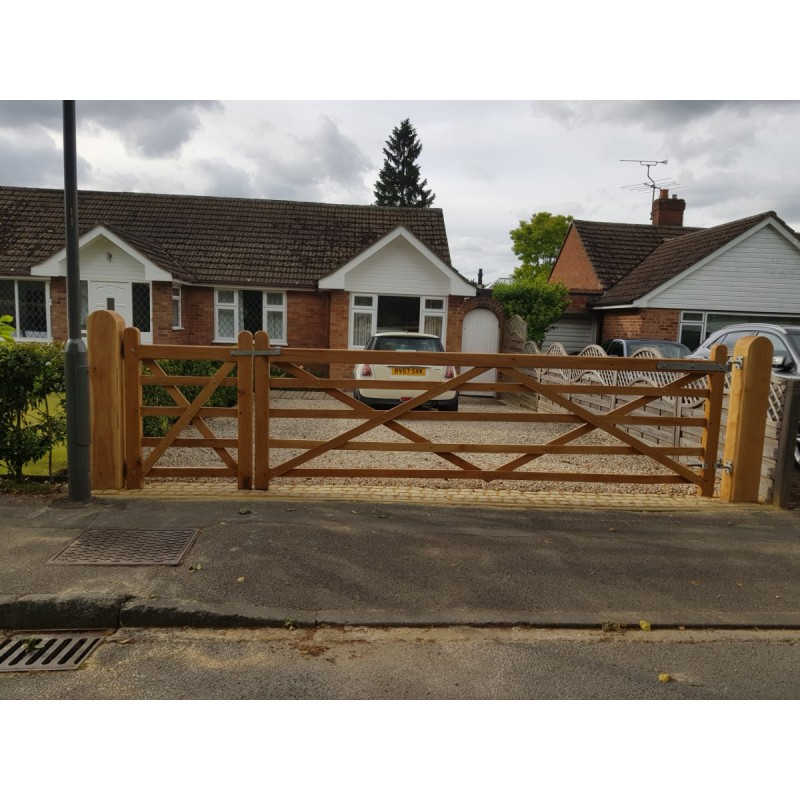 Oak Field Gate